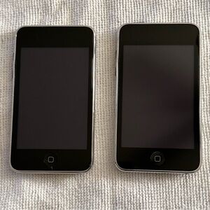 Apple iPod Touch 8G 2nd Generation